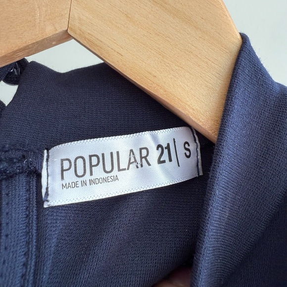 Popular 21 Mock Neck Bodycon Mini Dress - Picture 4 of 6